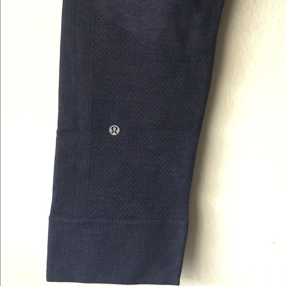 LULULEMON navy blue CAPRI leggings (m)6 - Picture 8 of 13